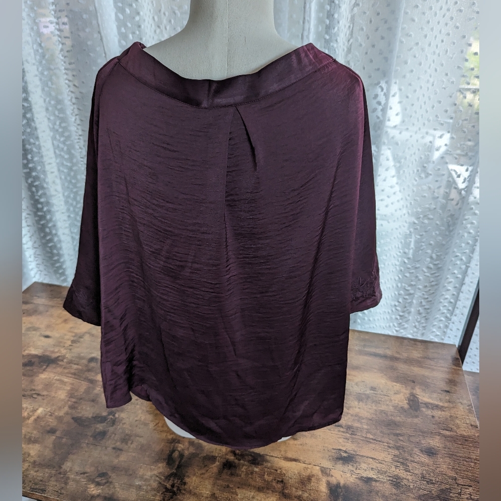 NWT Jennifer Lopez Burgundy Blouse - Picture 4 of 8